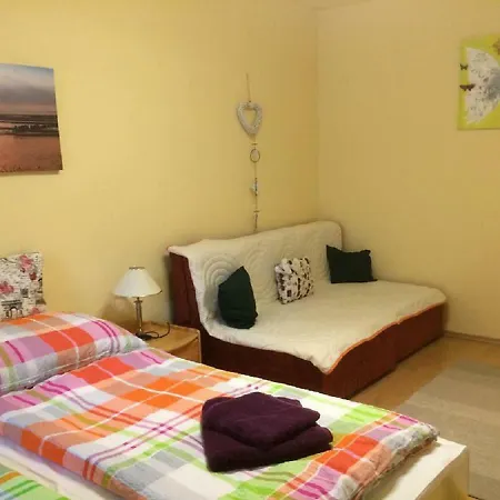 Levendula Apartman Apartamento *