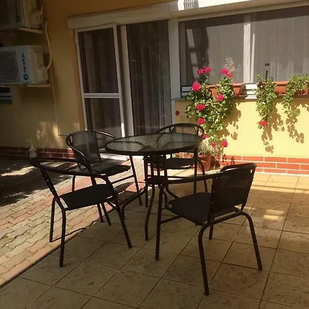 Levendula Apartman Apartamento