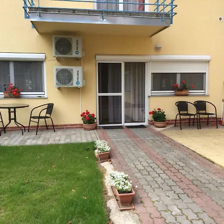 Levendula Apartman Apartamento